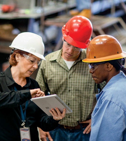 Three Ways Technology Can Improve Operational Efficiency for Frontline Workers